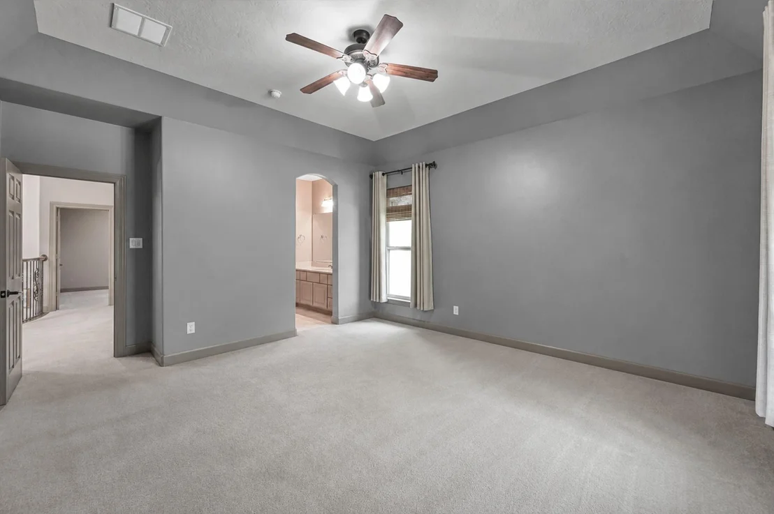 Photo of 90 Player Oaks Place