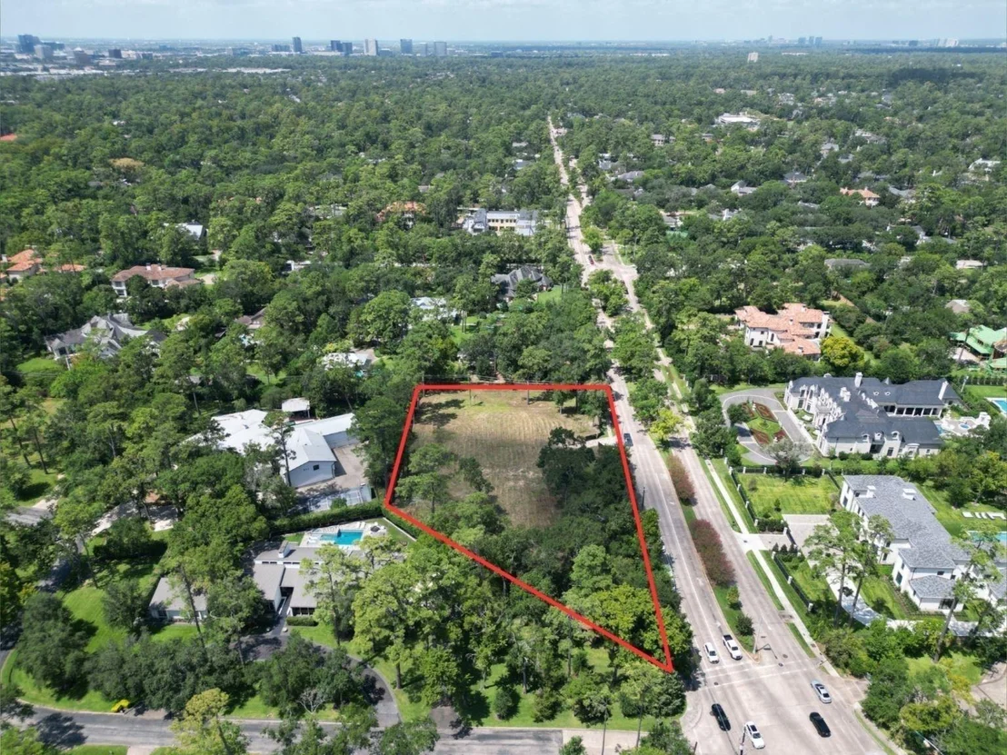 Photo of 11439 Memorial Drive