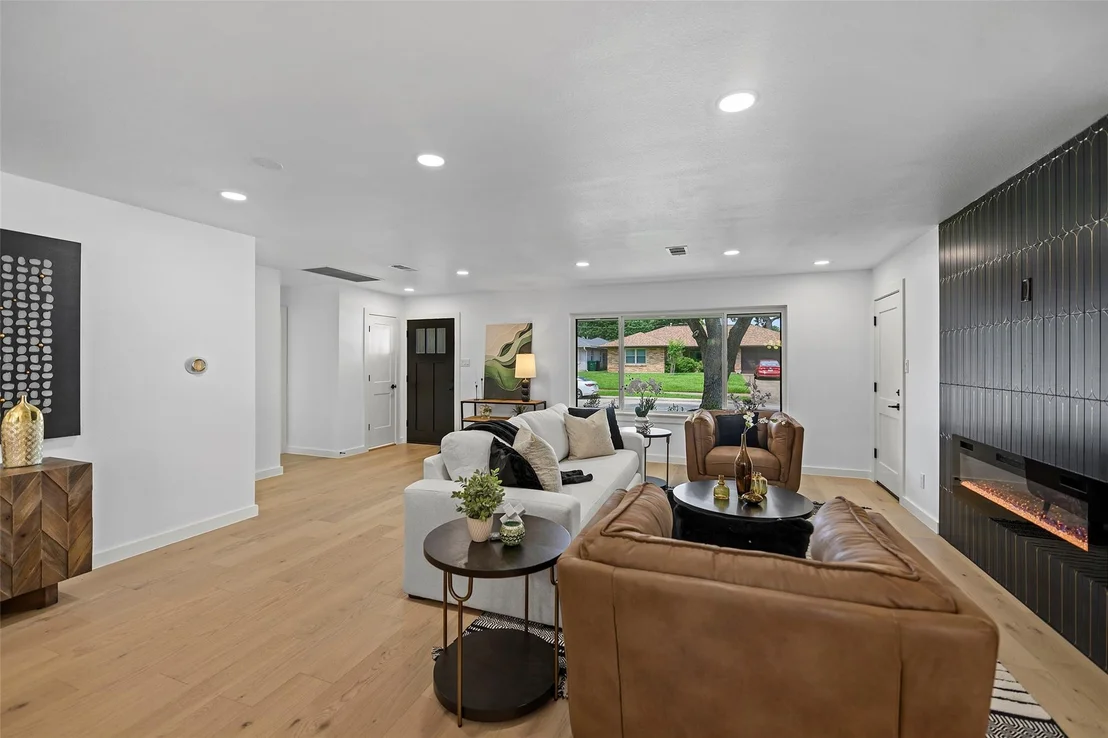Photo of 1818 Watercrest Drive