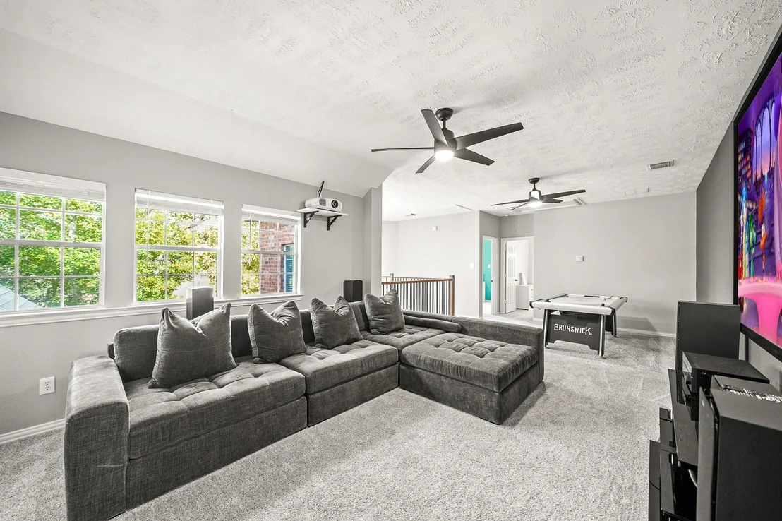Photo of 4703 Oxbow Circle W