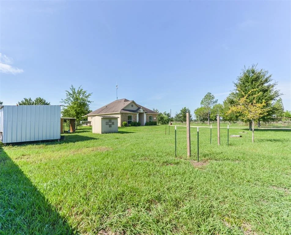 Photo of 5947 Mockingbird Lane