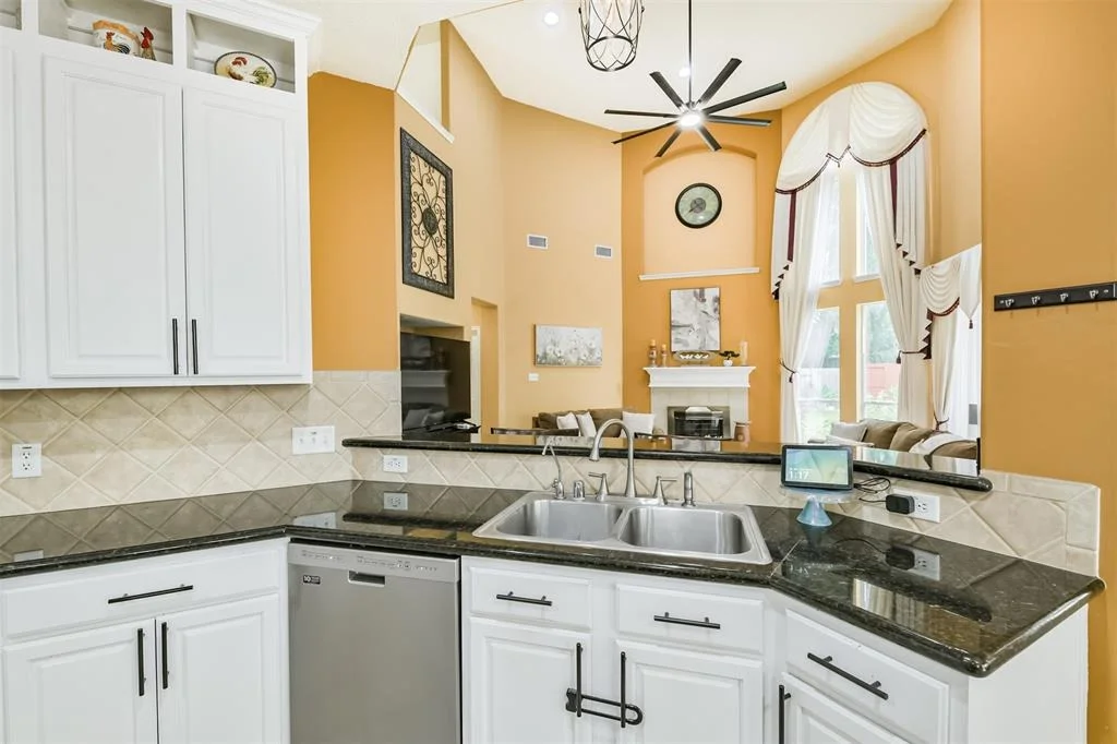 Photo of 9127 Memorial Valley Drive