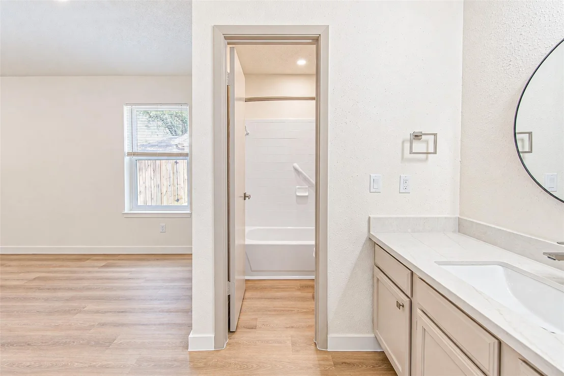 Photo of 18015 Brooknoll Drive