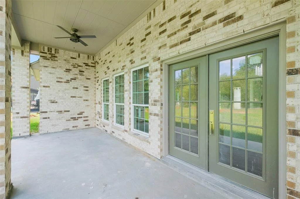 Photo of 2291 Riverside Drive