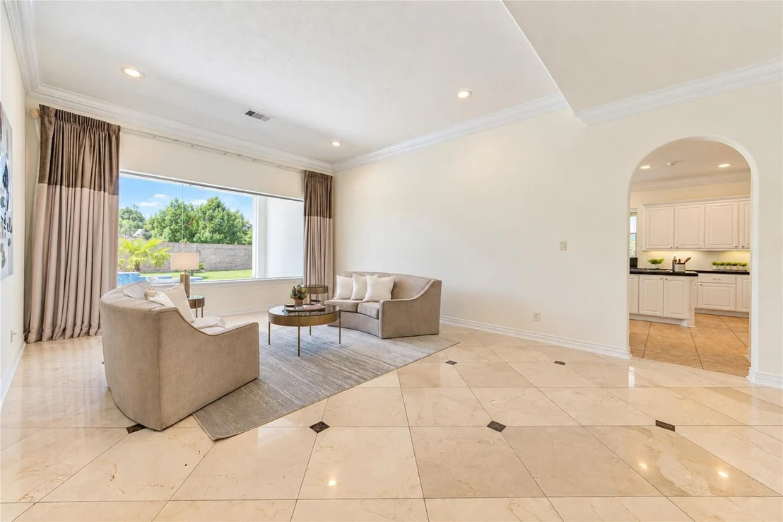 Photo of 14014 Hampton Cove Drive