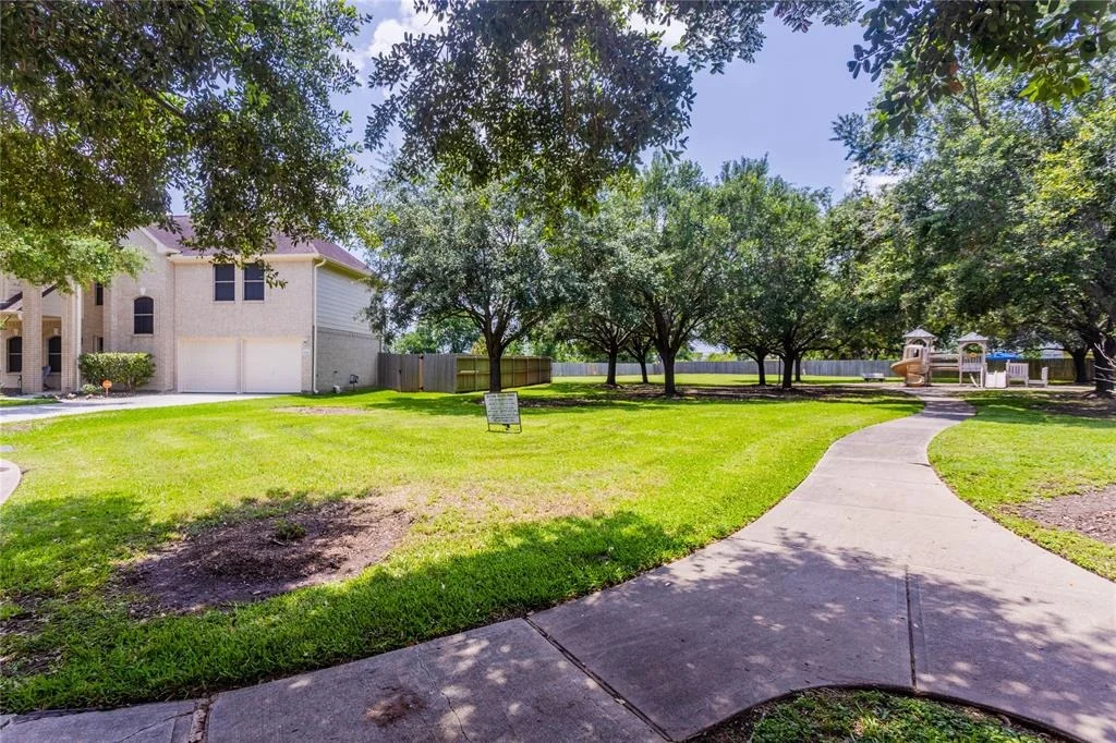 Photo of 6918 River Road