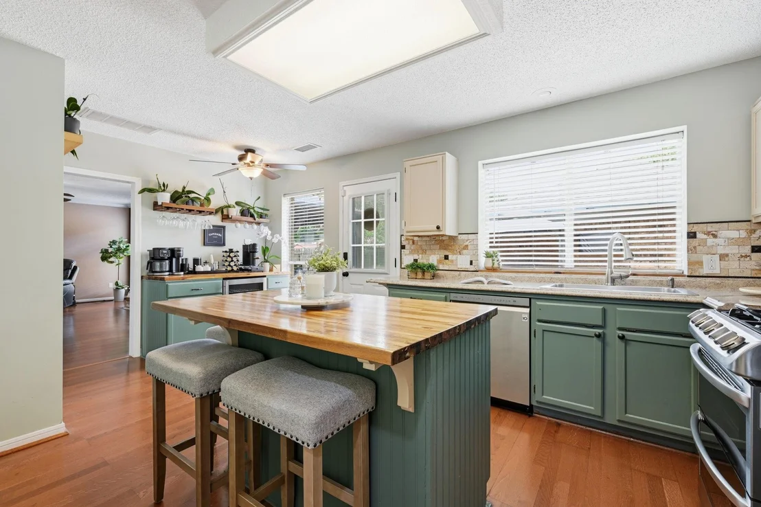 Photo of 23039 Indian Ridge Drive