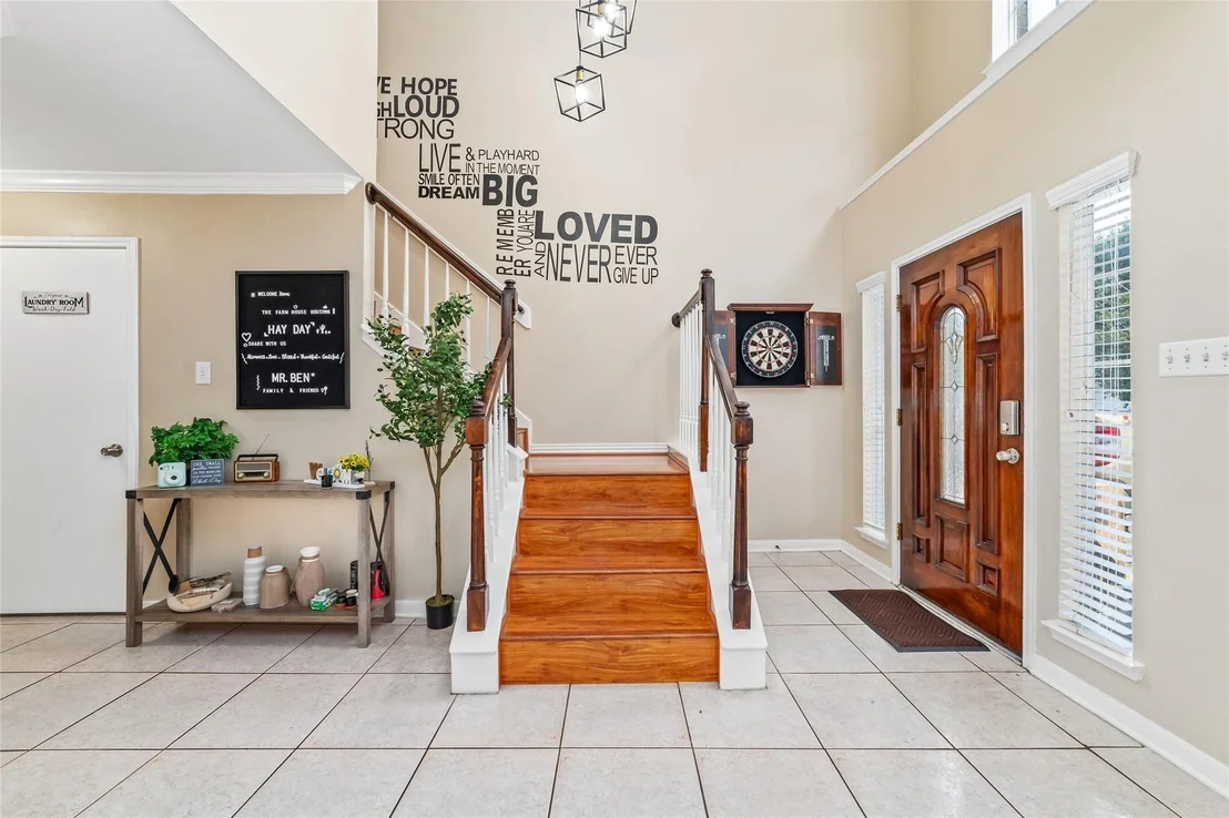 Photo of 2118 Nashua Dr