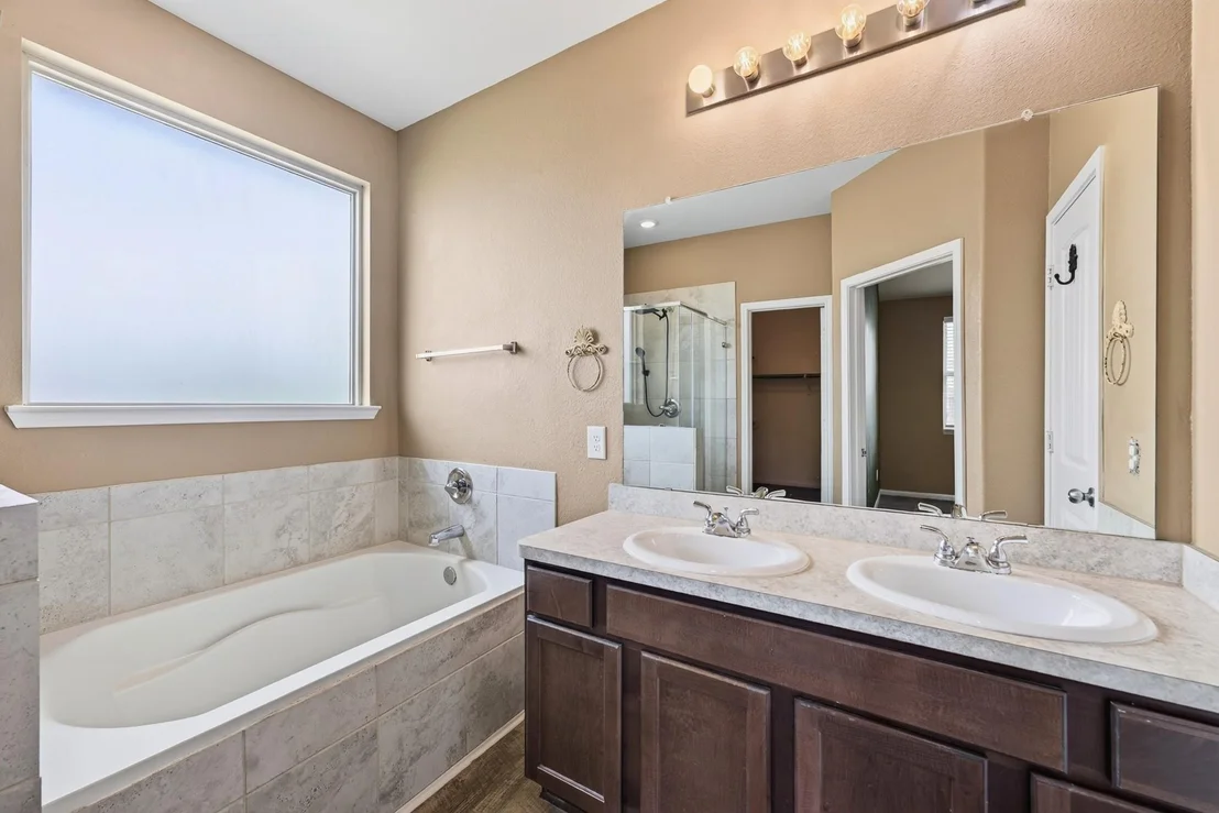 Photo of 14465 Weir Creek Road