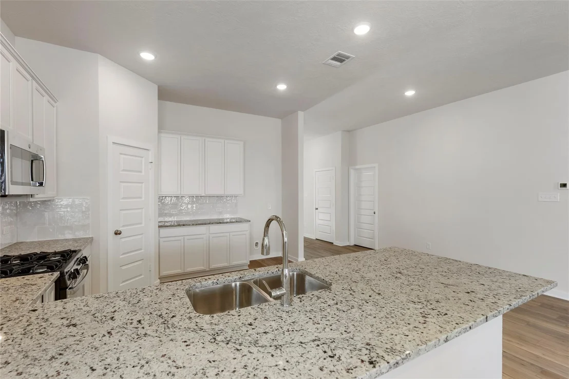 Photo of 1453 Lake Ridge Drive