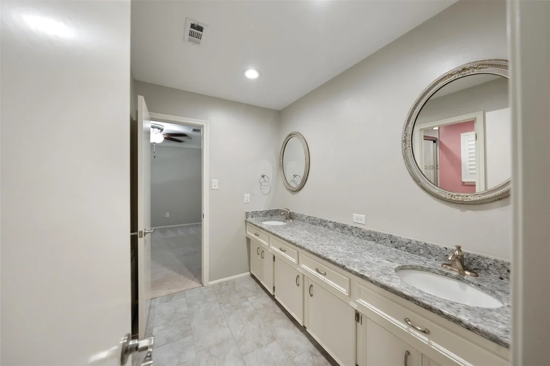 Photo of 14907 Kimberley Lane