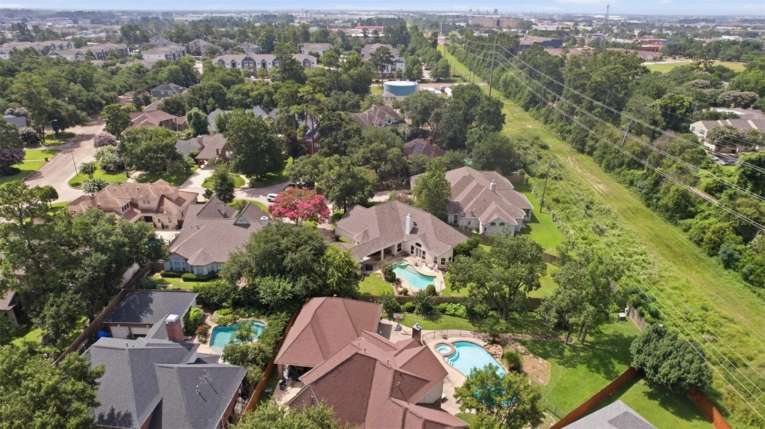 Photo of 7114 Centre Oaks Drive
