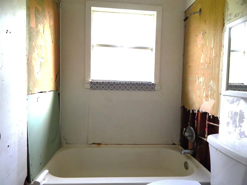 Photo of 10 E Watson Street