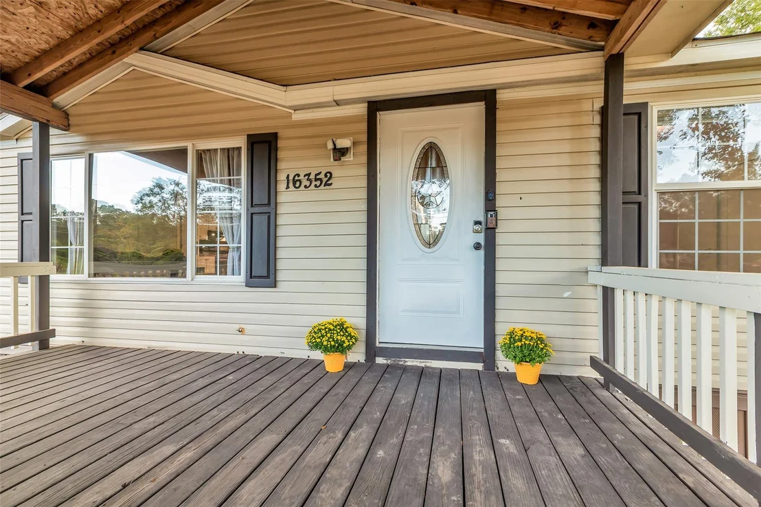 Photo of 16352 Crockett Crossing