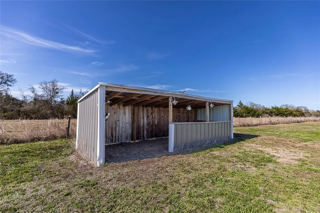 Photo of 11188 Highway 159 W