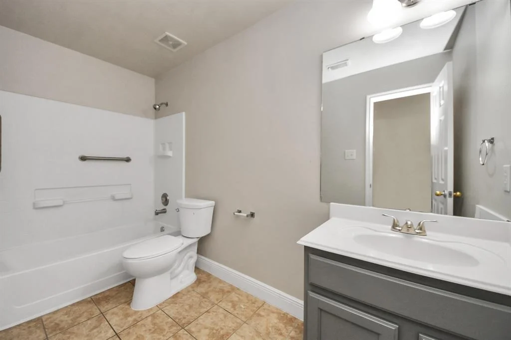 Photo of 2515 Knoll Shadows Lane