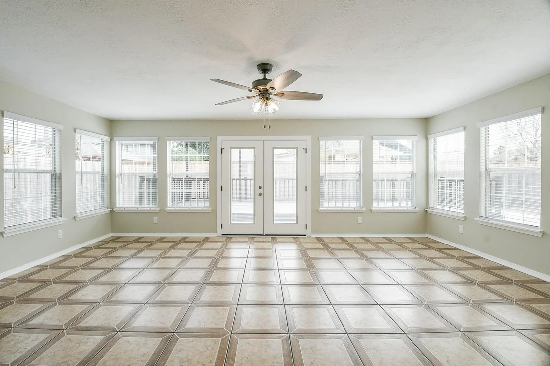 Photo of 815 Robins Way
