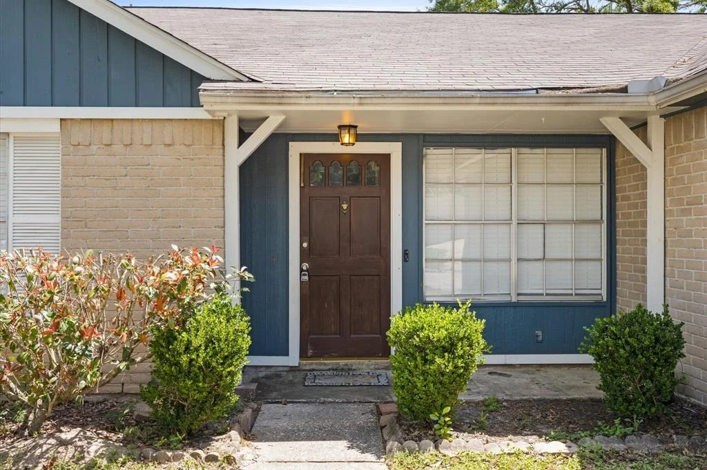 Photo of 20114 Lions Gate Drive