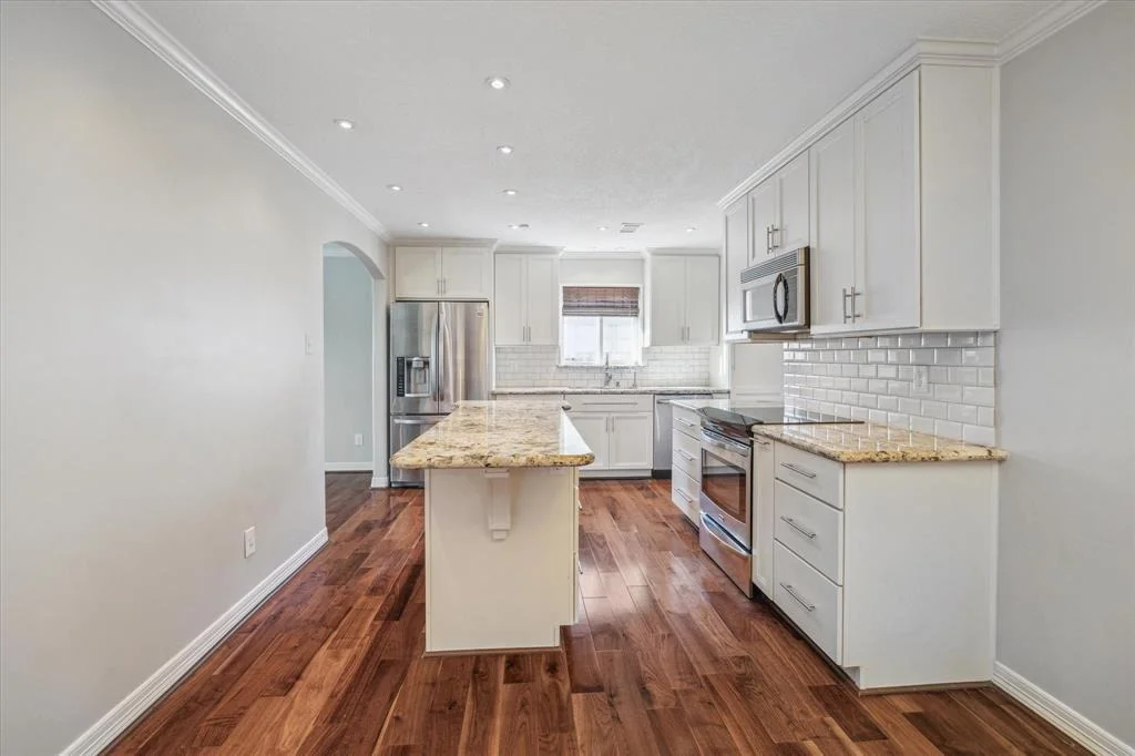 Photo of 9538 Meadowbriar Lane
