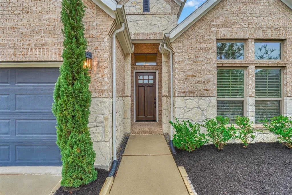 Photo of 4209 Grand Oaks Wind