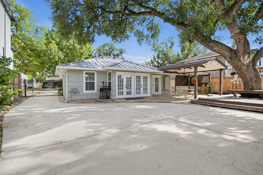 Photo of 1111 Timbergrove Lane