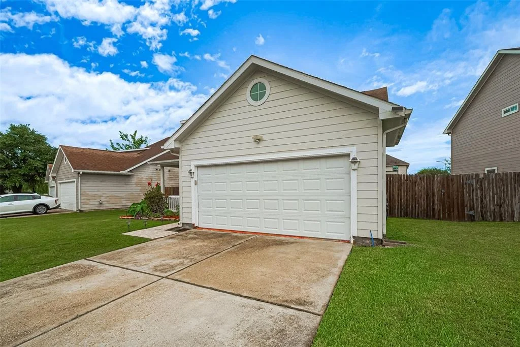Photo of 10123 Sweet Olive Way