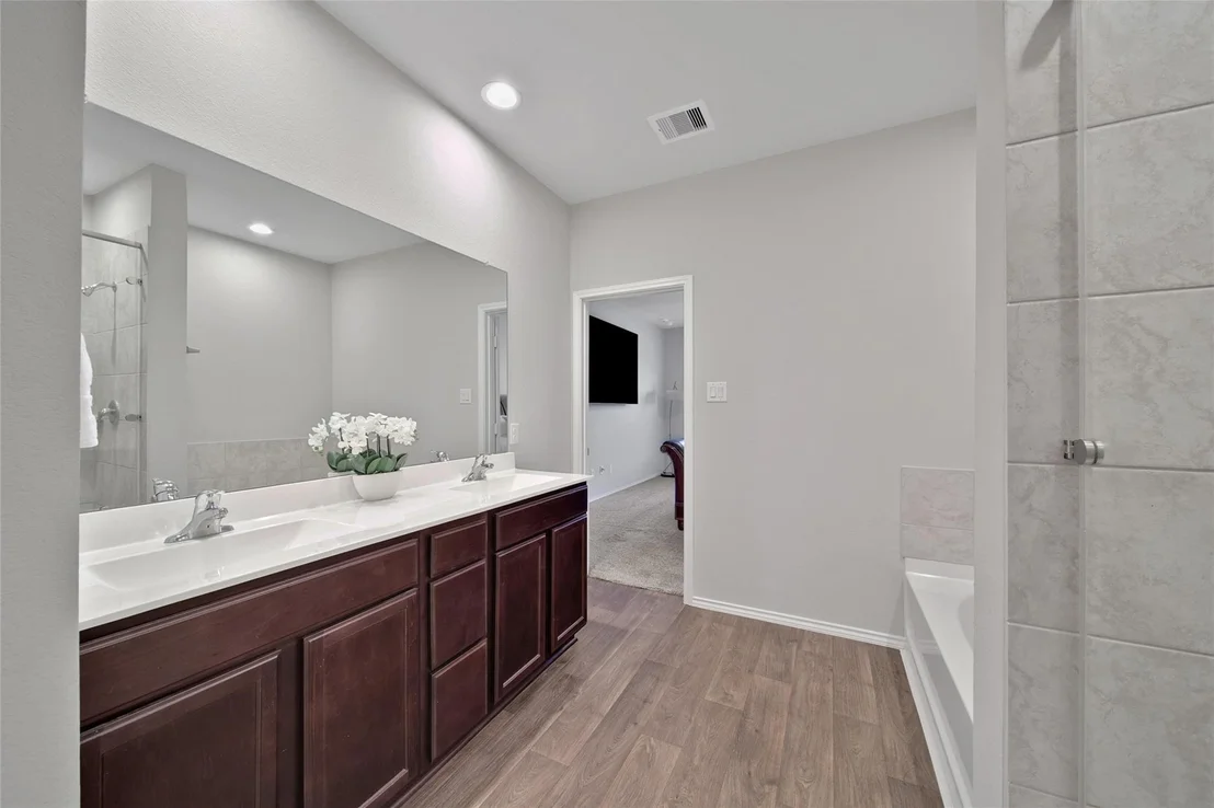 Photo of 13854 Rock Island Trail