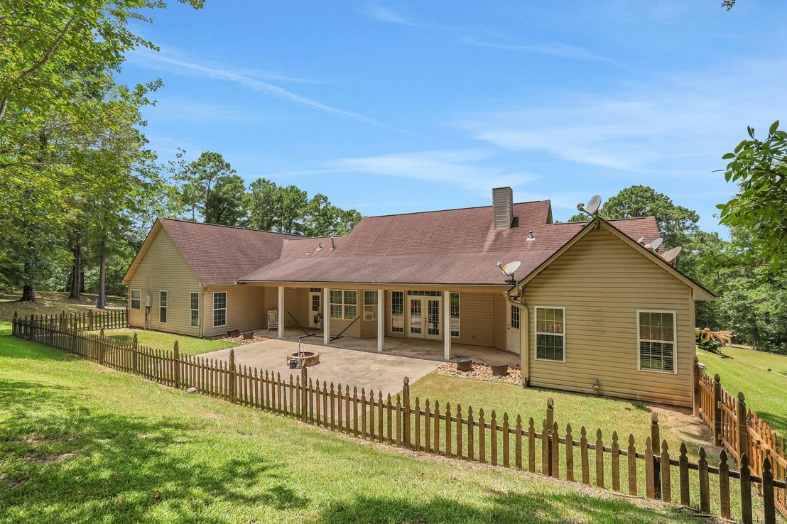 Photo of 401 Hill Creek Drive