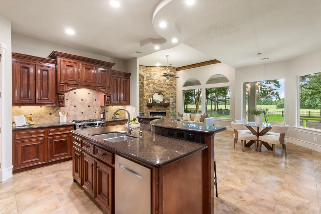 Photo of 6207 Windrose Hollow Lane