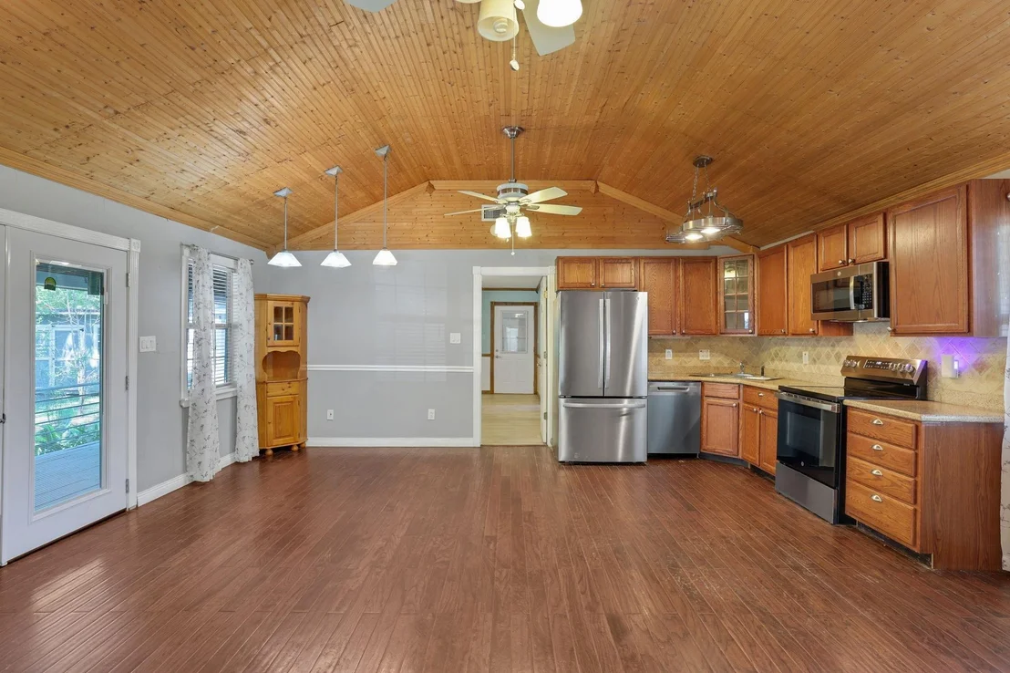 Photo of 140 Tobago Lane