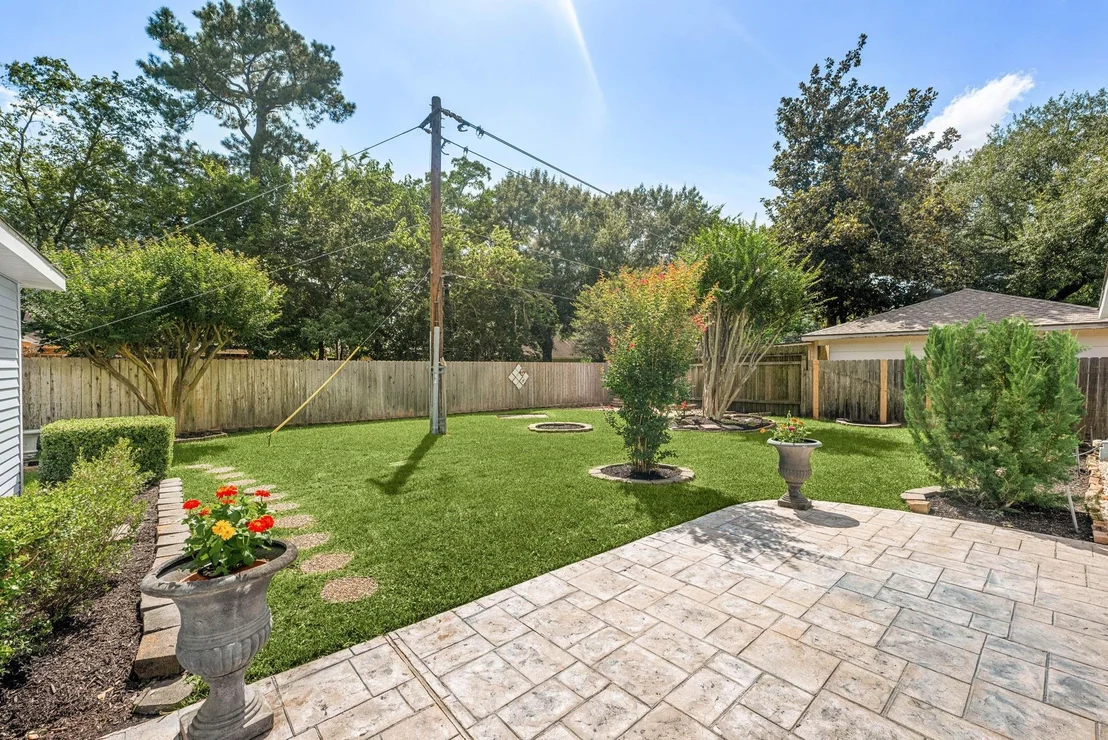 Photo of 17407 Loring Lane