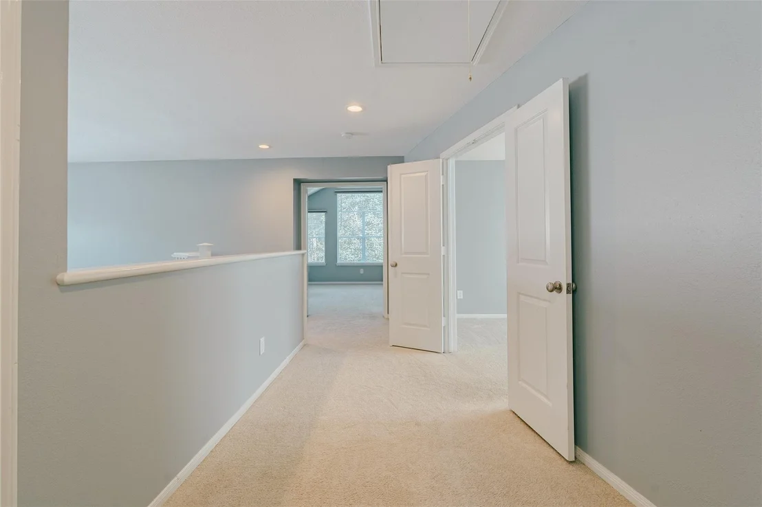 Photo of 22 E New Avery Place