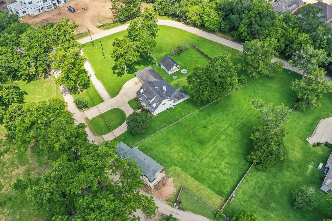 Photo of 5511 Greentree Drive Drive