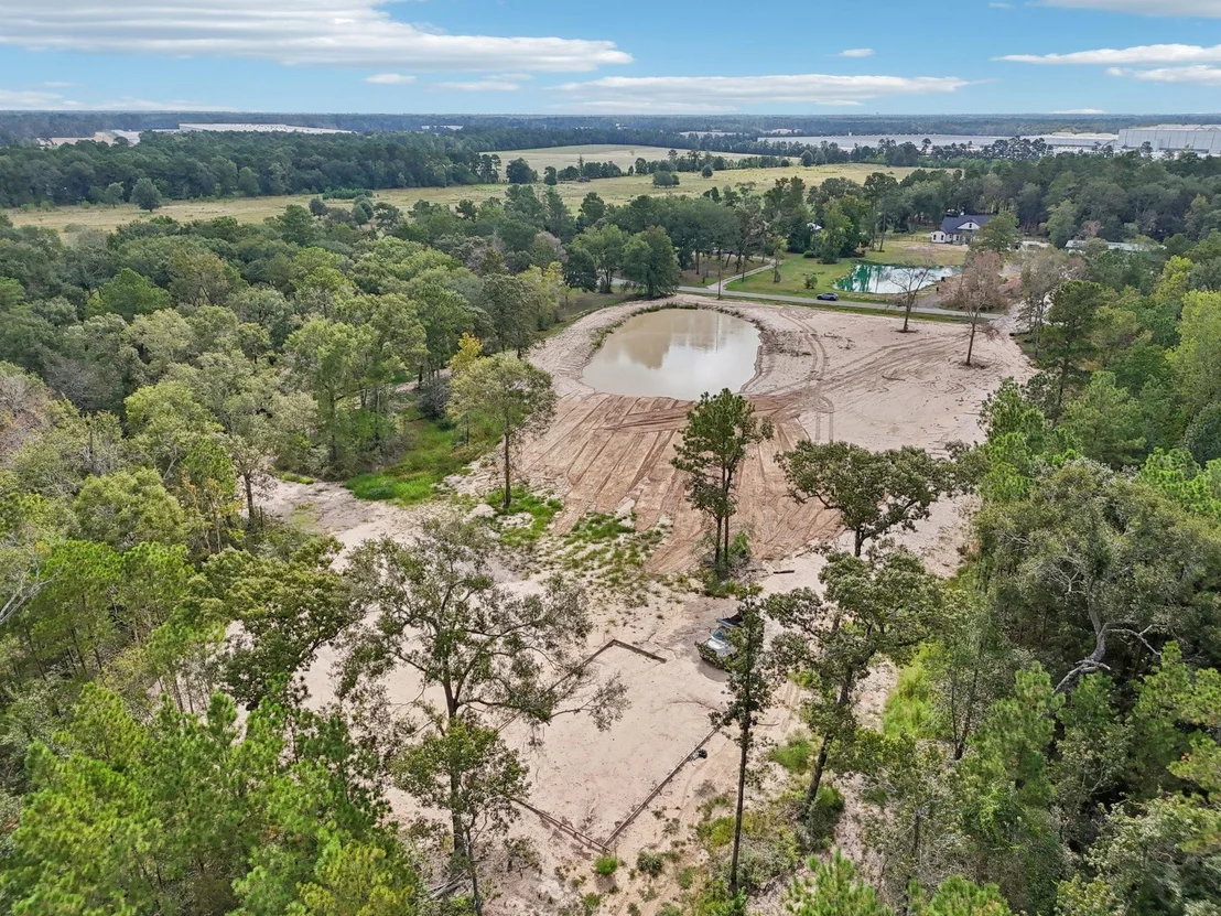 Photo of 18471 Country Place Drive