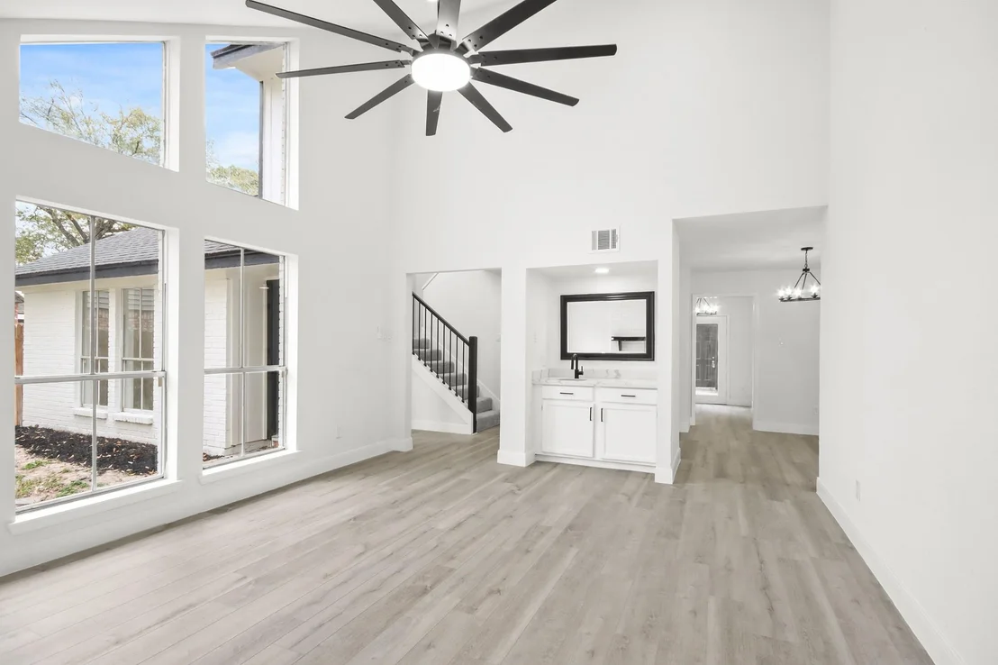 Photo of 19431 Enchanted Oaks Drive