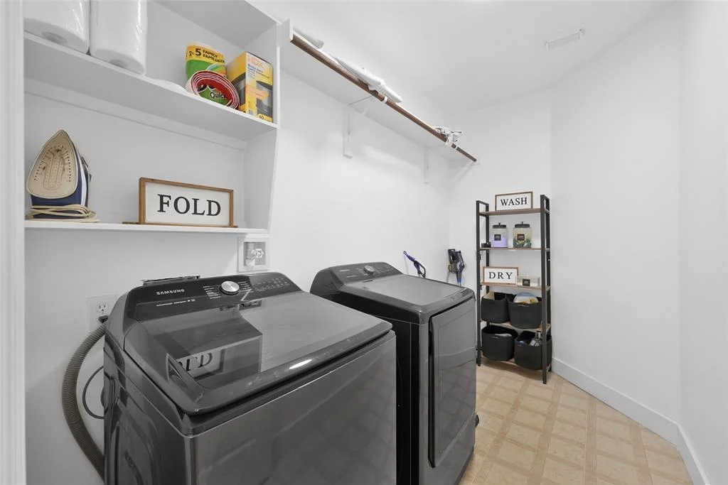 Photo of 8922 Ballinger Drive