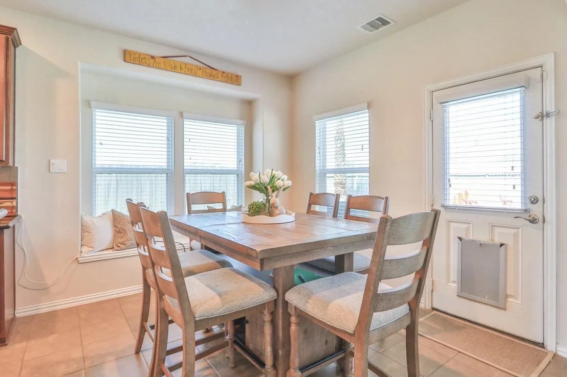 Photo of 802 Brushfield Court