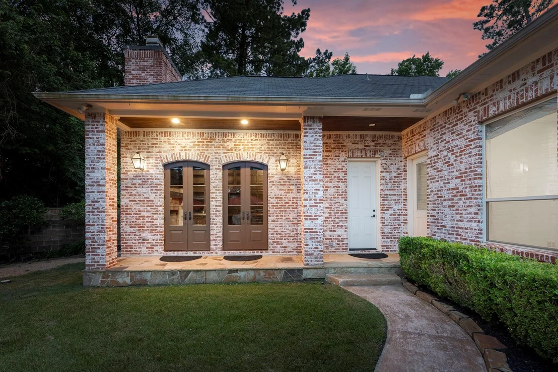 Photo of 2 Hunnewell Way