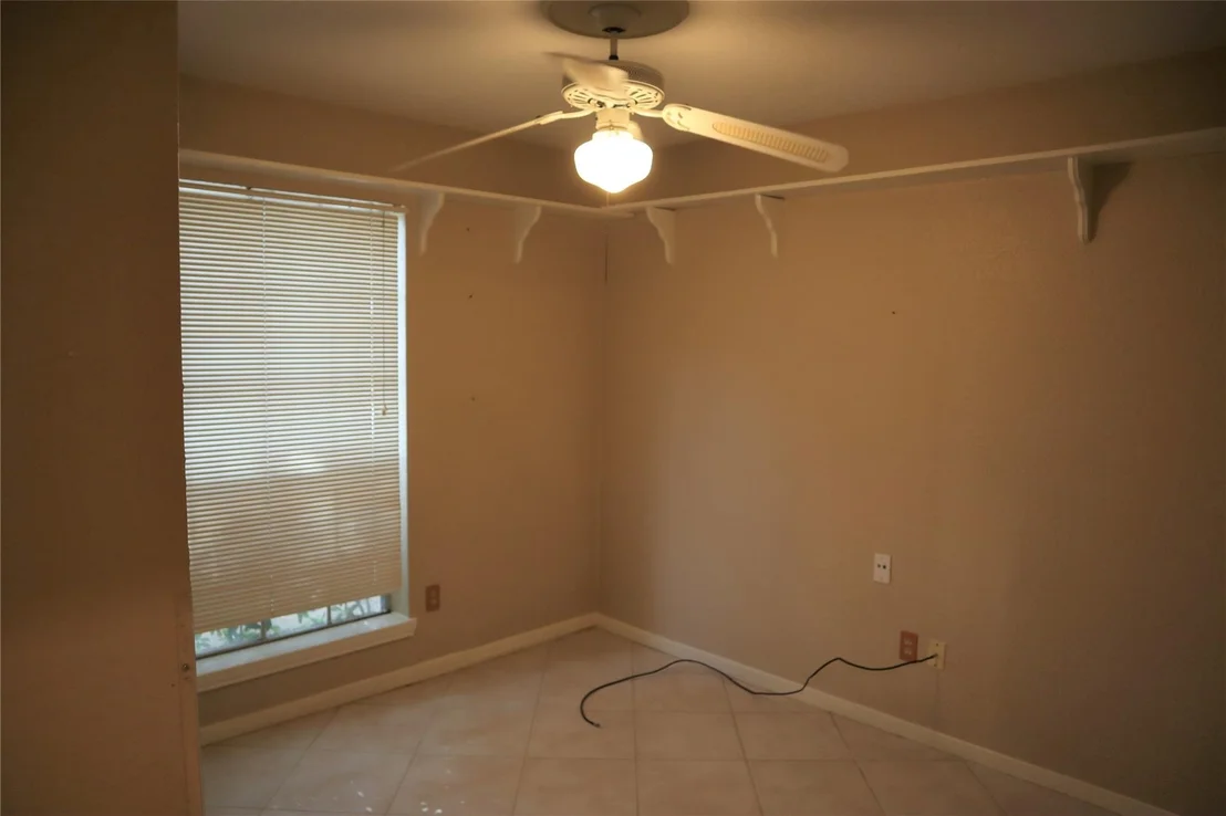Photo of 2931 Walnut Springs Drive