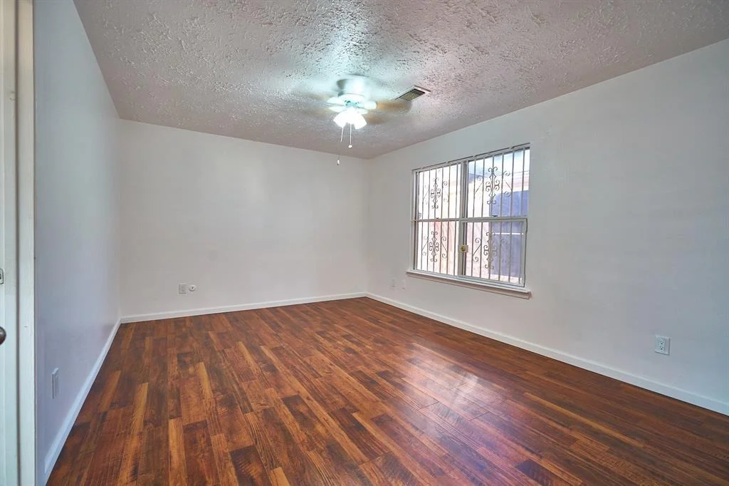 Photo of 13002 Becklin Lane
