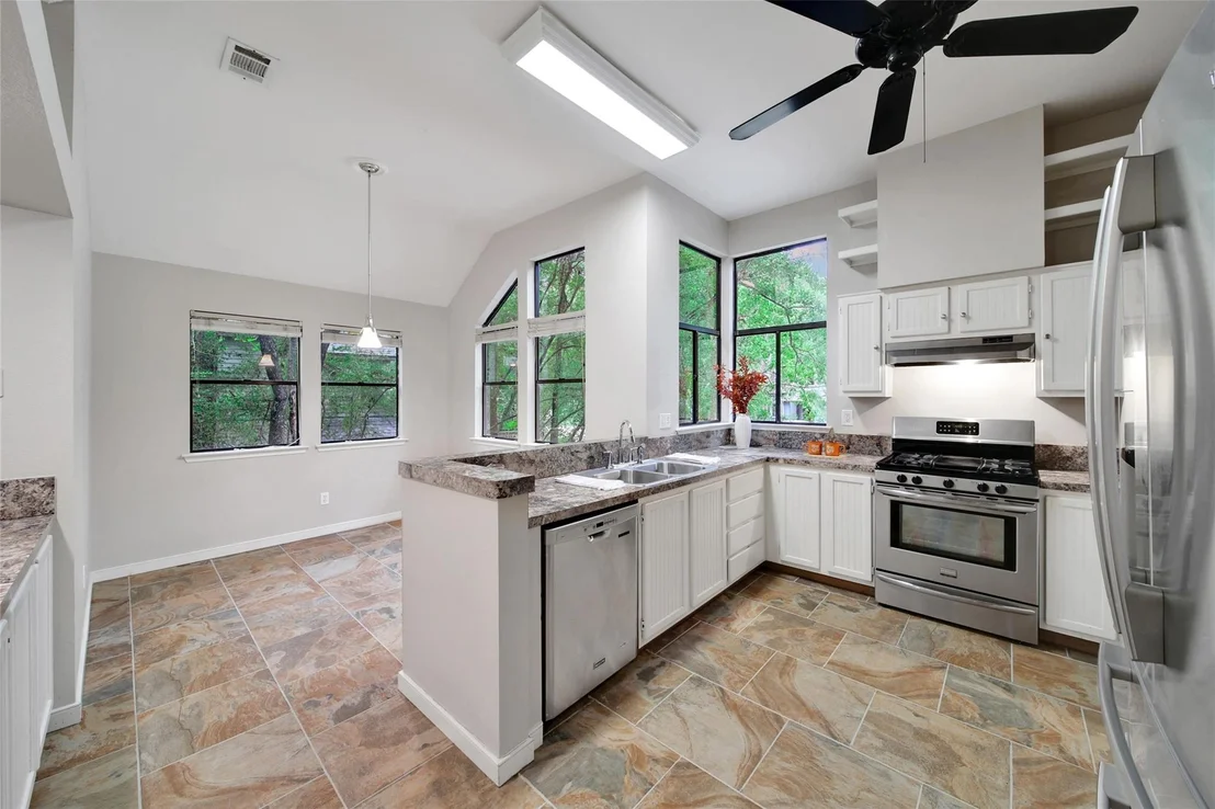 Photo of 34 W Trace Creek Drive