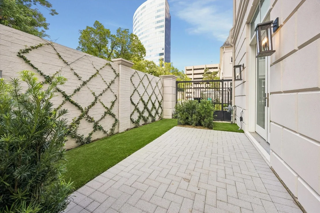 Photo of 7 Wentworth Gate Path