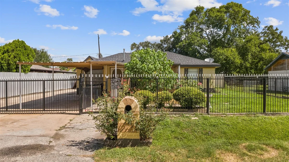 Photo of 1115 Sunny Drive