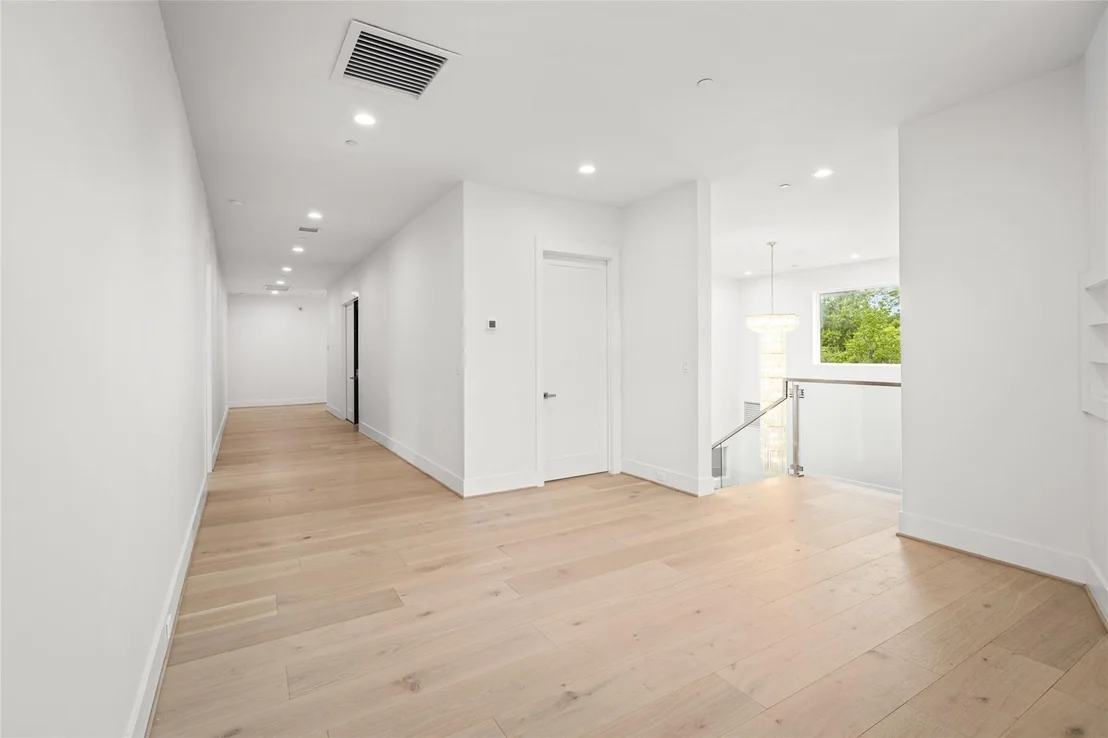 Photo of 625 Piney Point Road