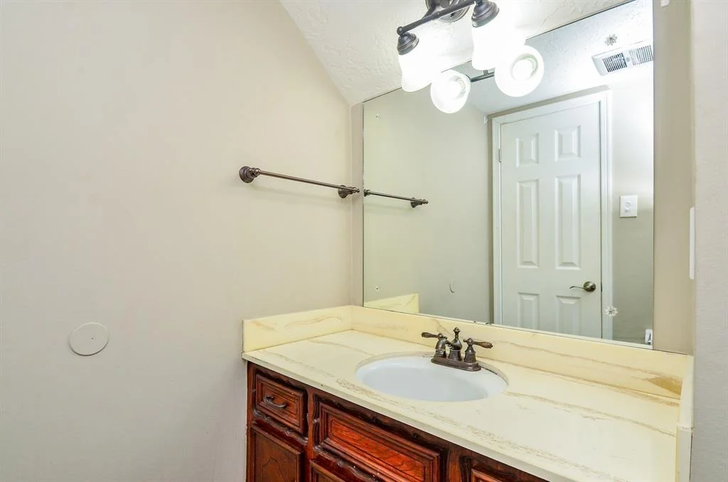 Photo of 9719 Kindletree Drive