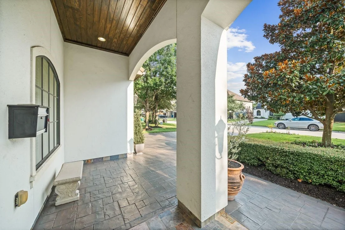 Photo of 1226 Chippendale Road