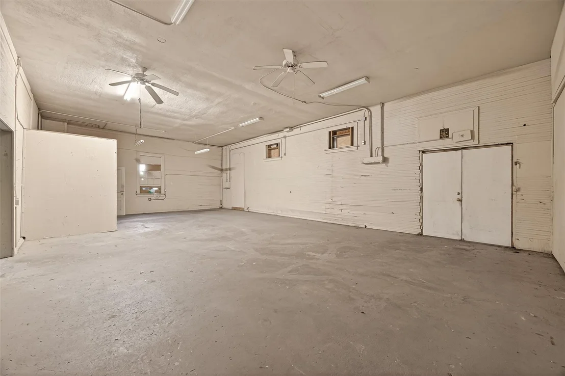 Photo of 2102 Common Street