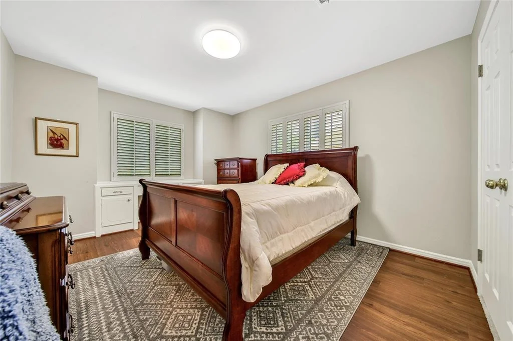 Photo of 1115 Thornton Road