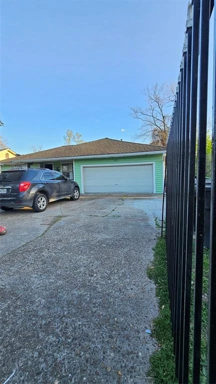 Photo of 1940 Roxella Street