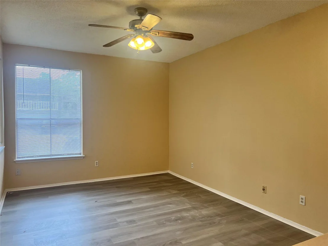 Photo of 12935 Knotty Glen Lane